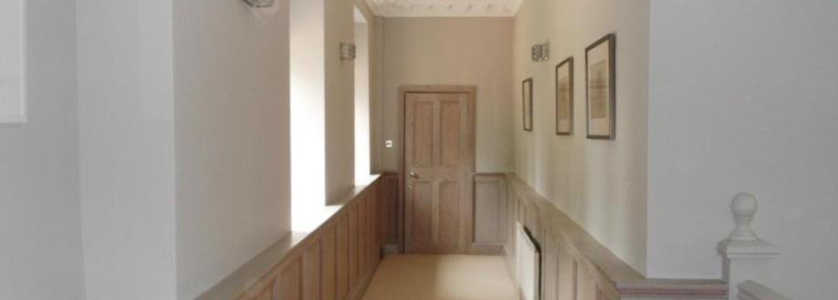 Main header - "gngbiddle painting and decorating contrators"