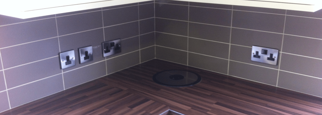 Main header - "alpha tiles kitchens and bathrooms"