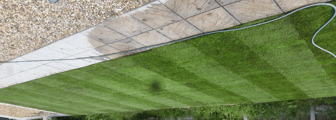 Main header - "EA Paving, Landscapes & Groundwork"