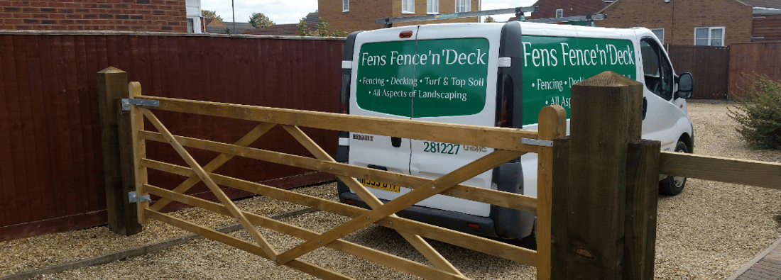 Main header - "Fens Fence and Deck"