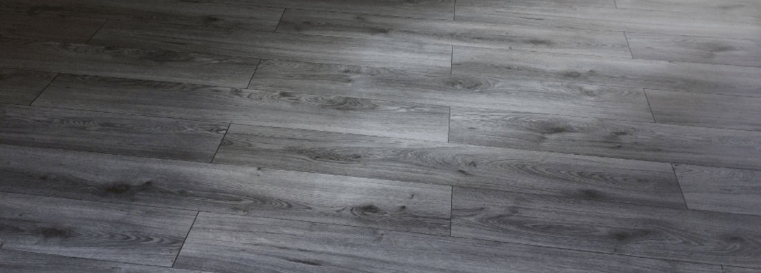 Main header - "M&N Carpets and Flooring"