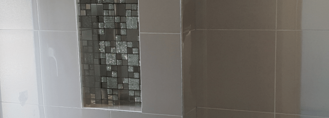 Main header - "Liviu Pomohaci Tiling"