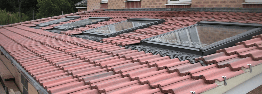 Main header - "James Lucas Roofing"