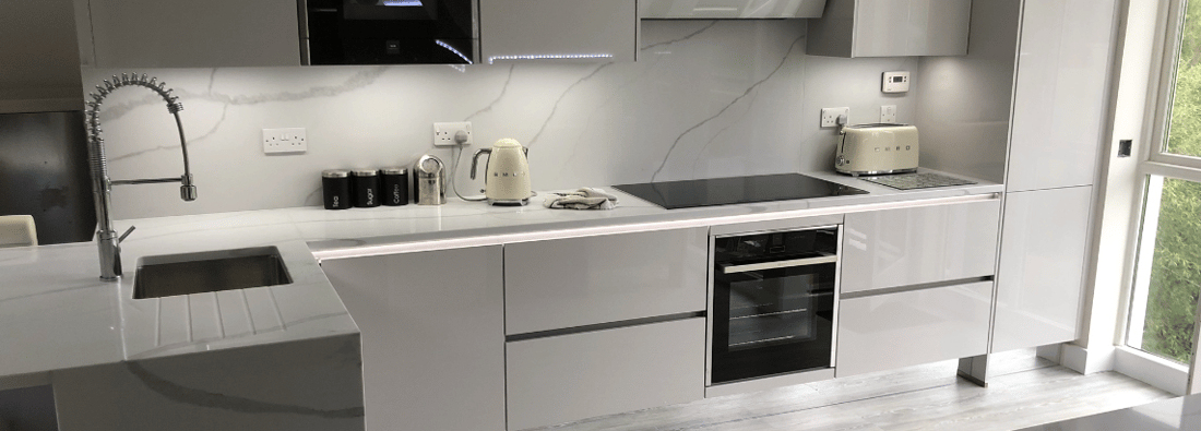 Main header - "Complete Kitchens"