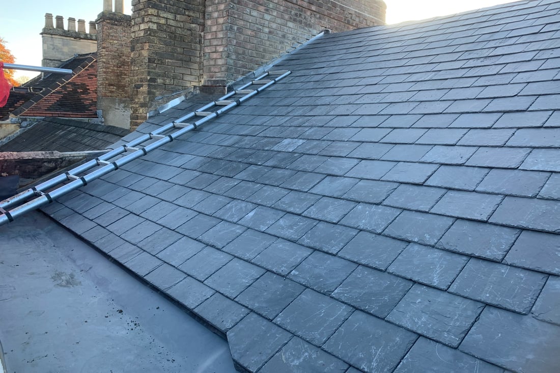 Main header - "Buckinghamshire Roofing"