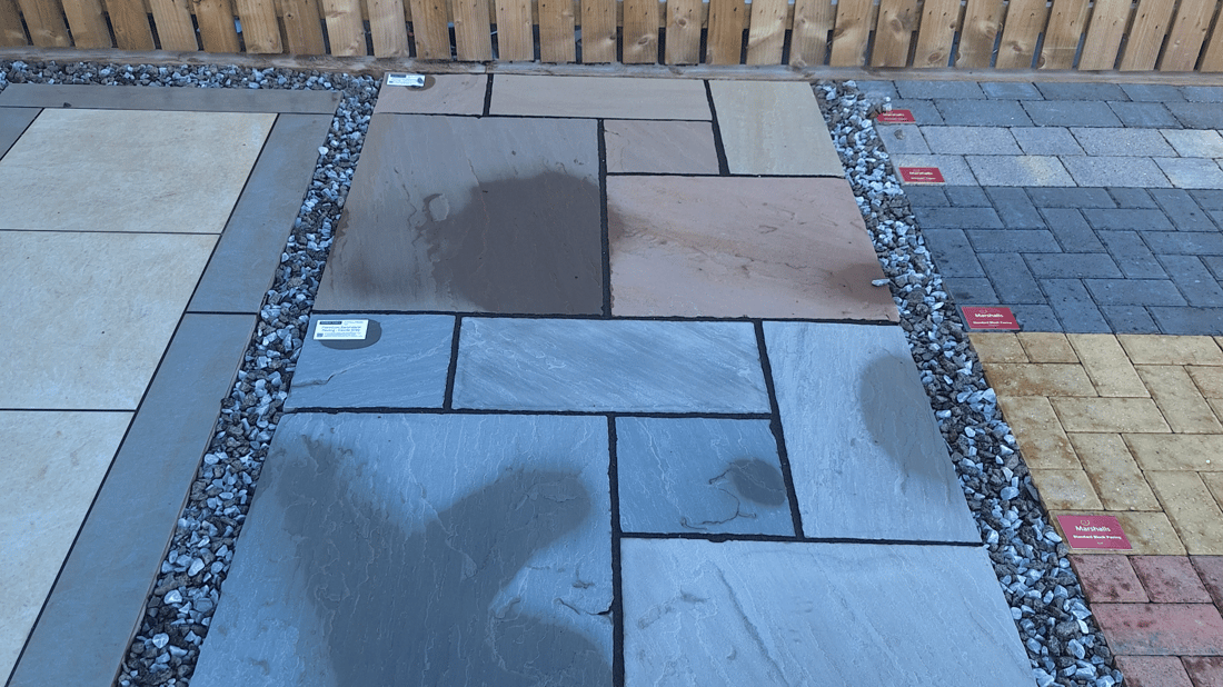 Main header - "Elite Contracts & Landscaping"