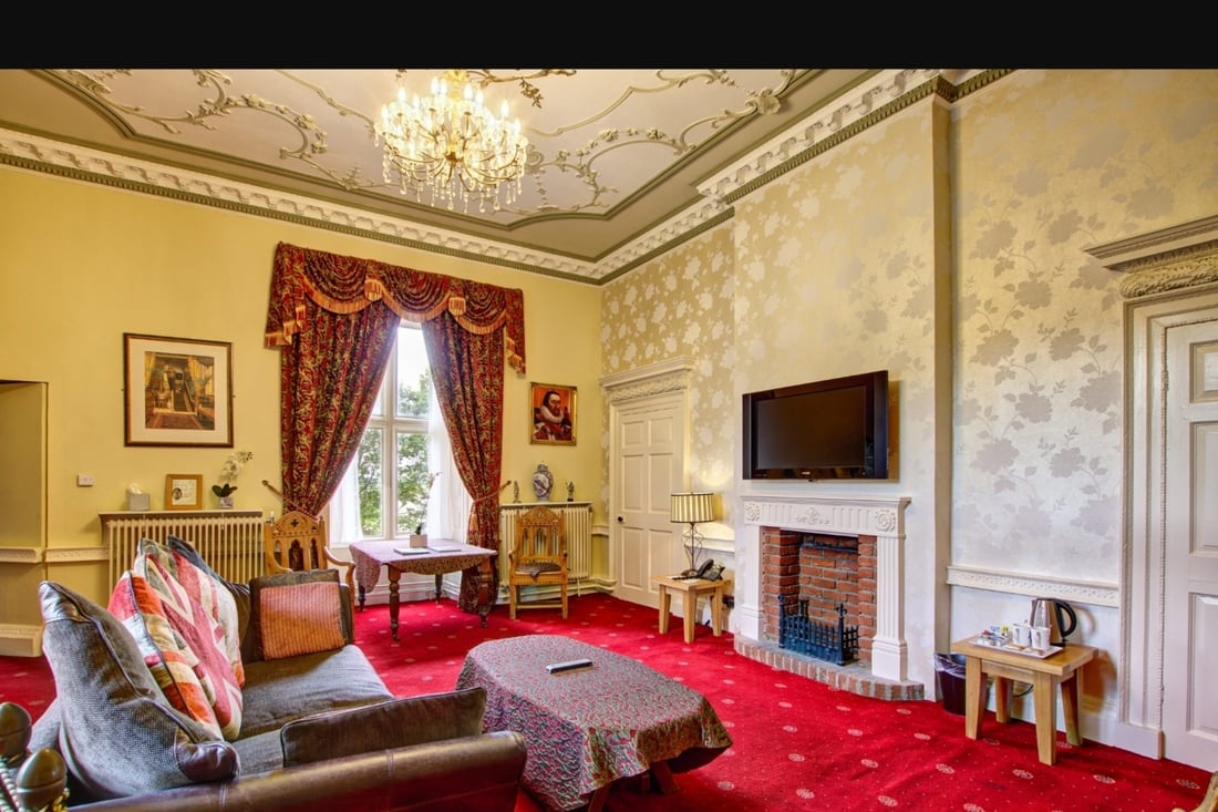 Main header - "David Petty Decorating"