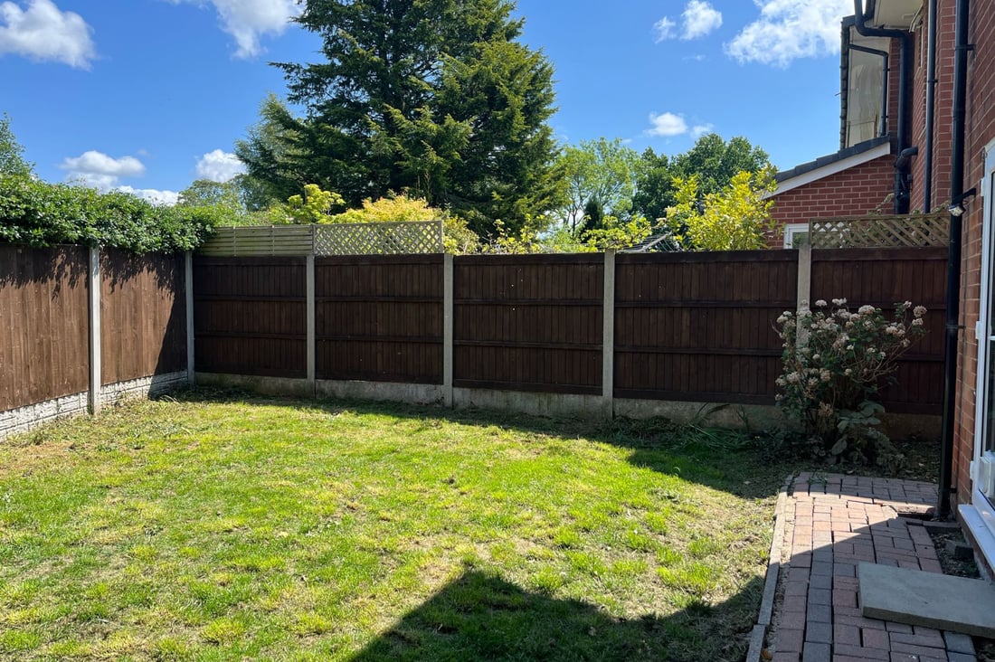 Main header - "North West Professional Pressure Washing"