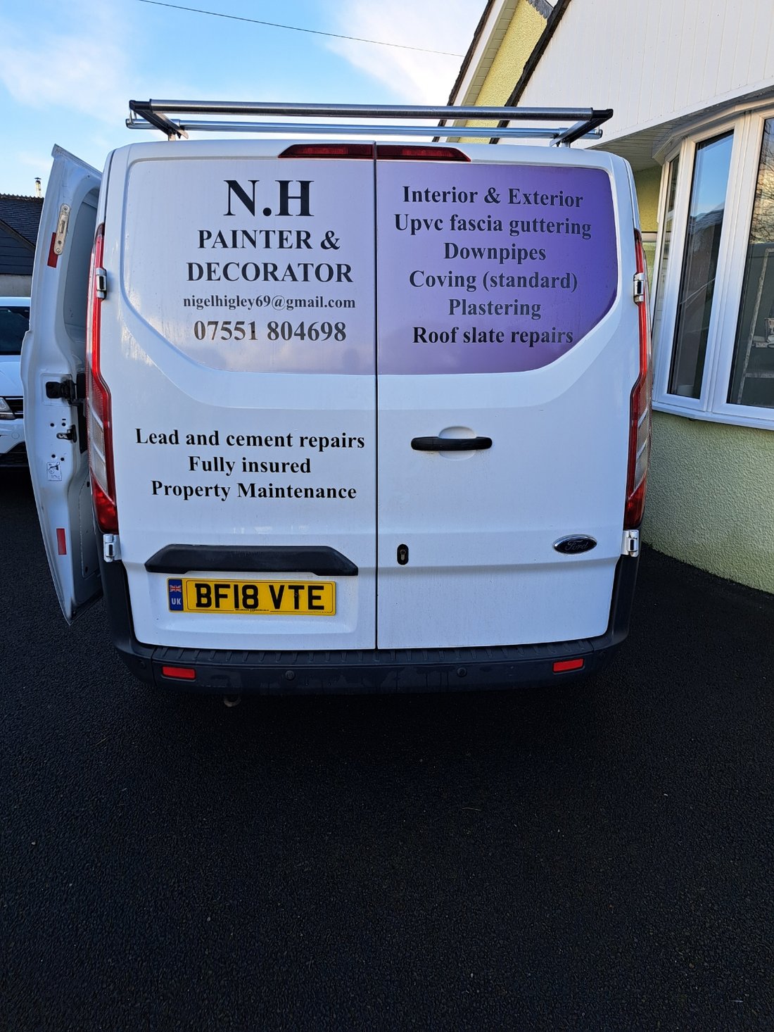 Main header - "NH DECORATOR"