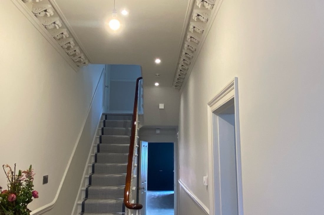 Main header - "klodi Painting & Decorating"