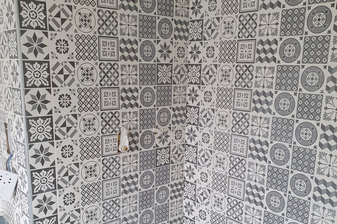 Main header - "South West Tiling"
