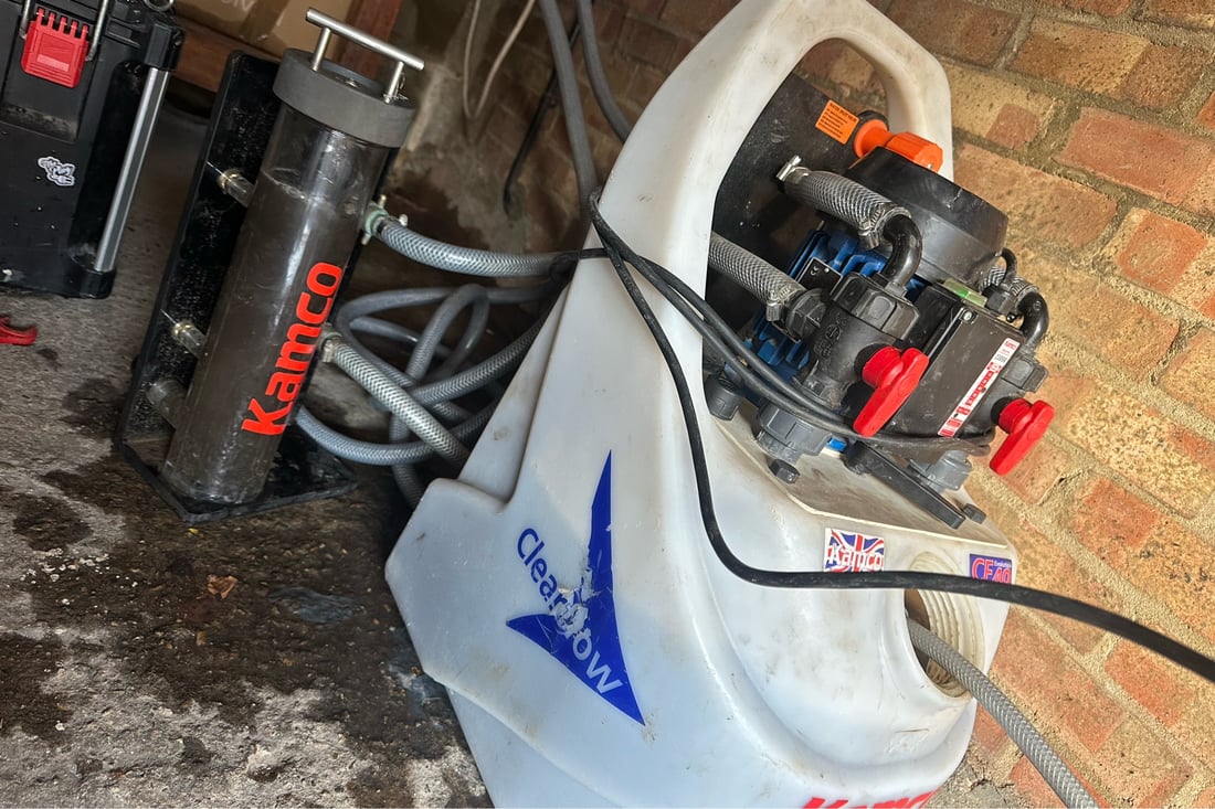 Main header - "Plumb Right"