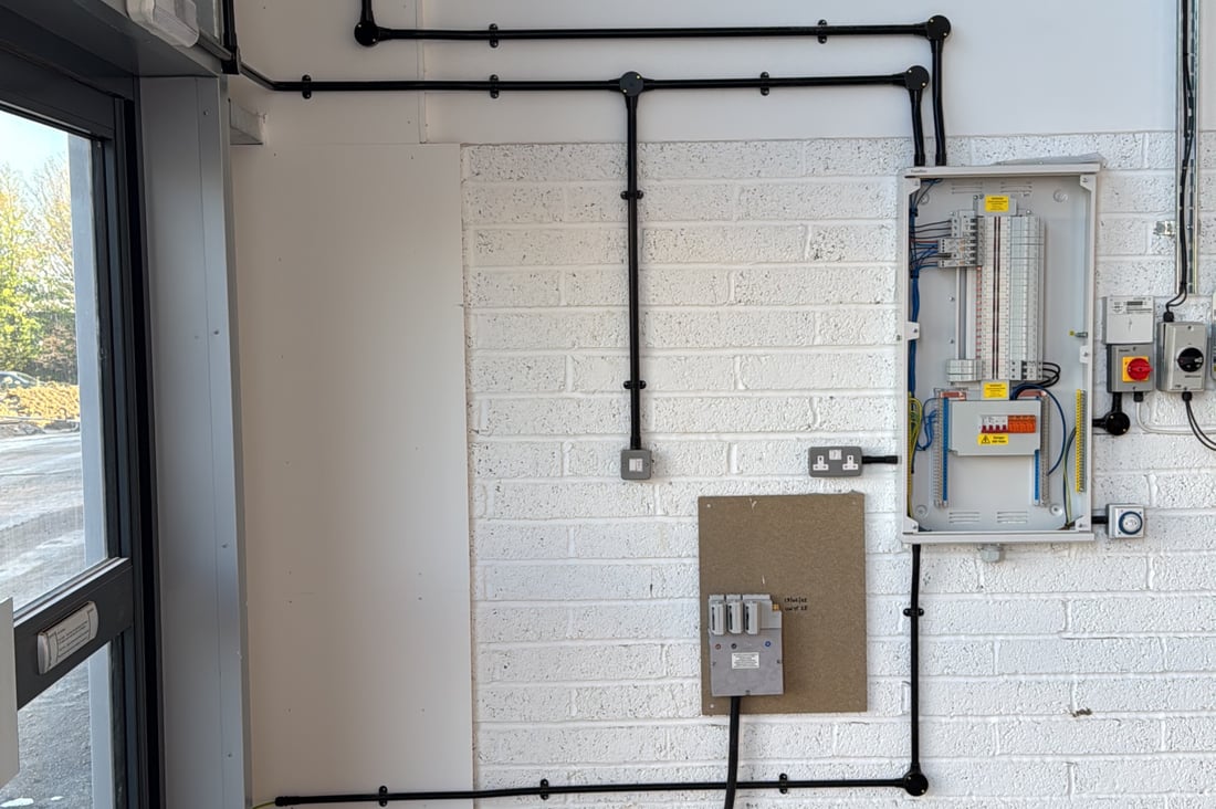 Main header - "MNR ELECTRICAL LIMITED"