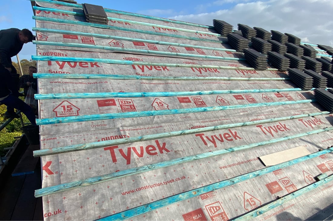 Main header - "County Roofing"