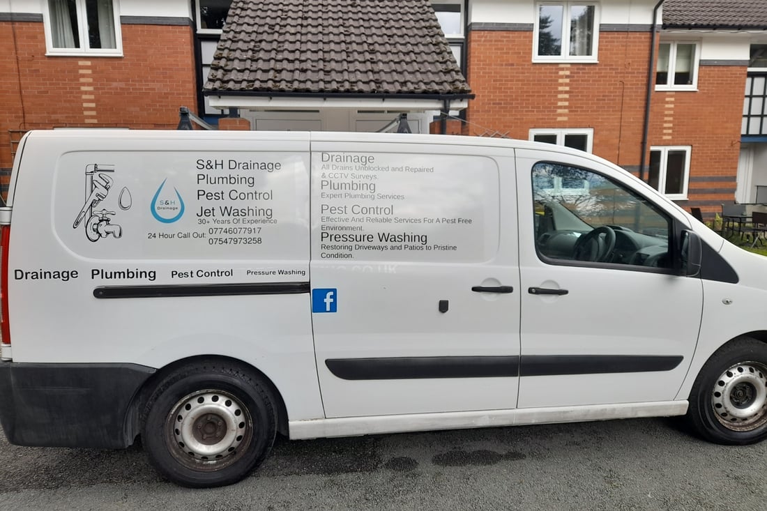 Main header - "S & H Drainage & Plumbing"