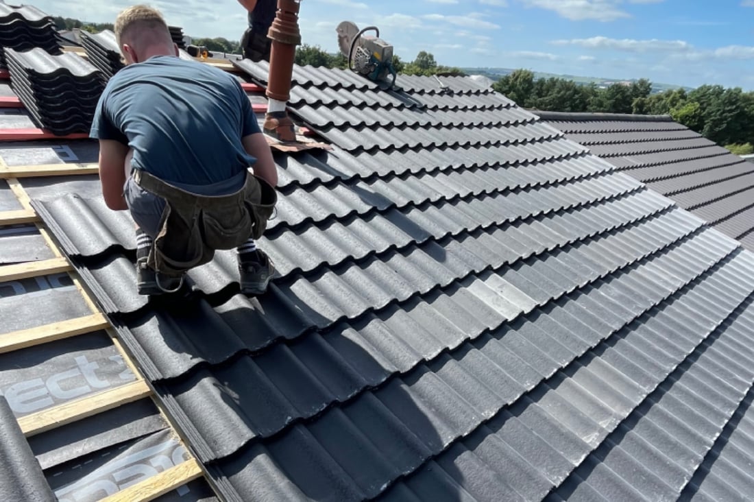 Main header - "Southwest Roofing"