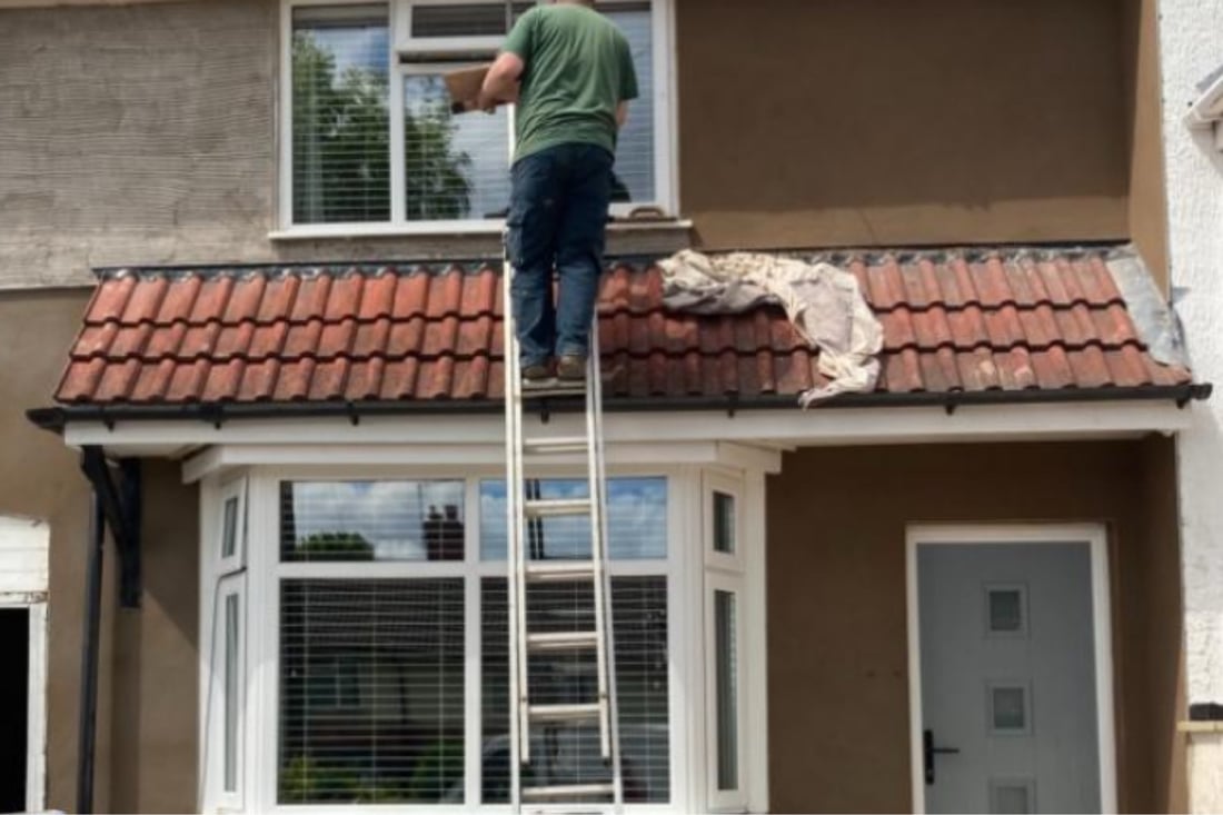 Main header - "Brian Mills Plastering Services "