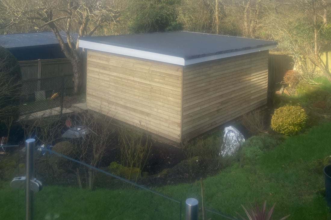 Main header - "Cole Thomas Building & Development"