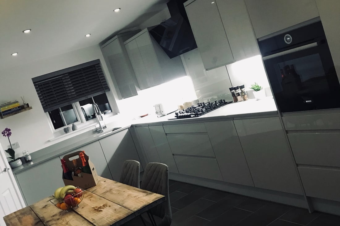 Main header - "DS joinery & building services"