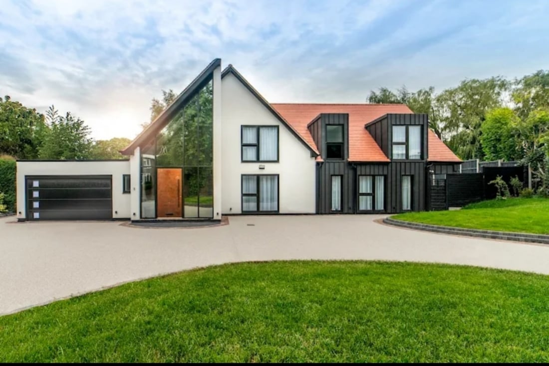 Main header - "East Midland Build"