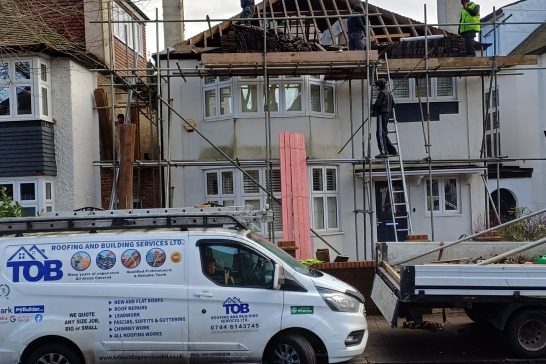 Main header - "To B building Services LTD"