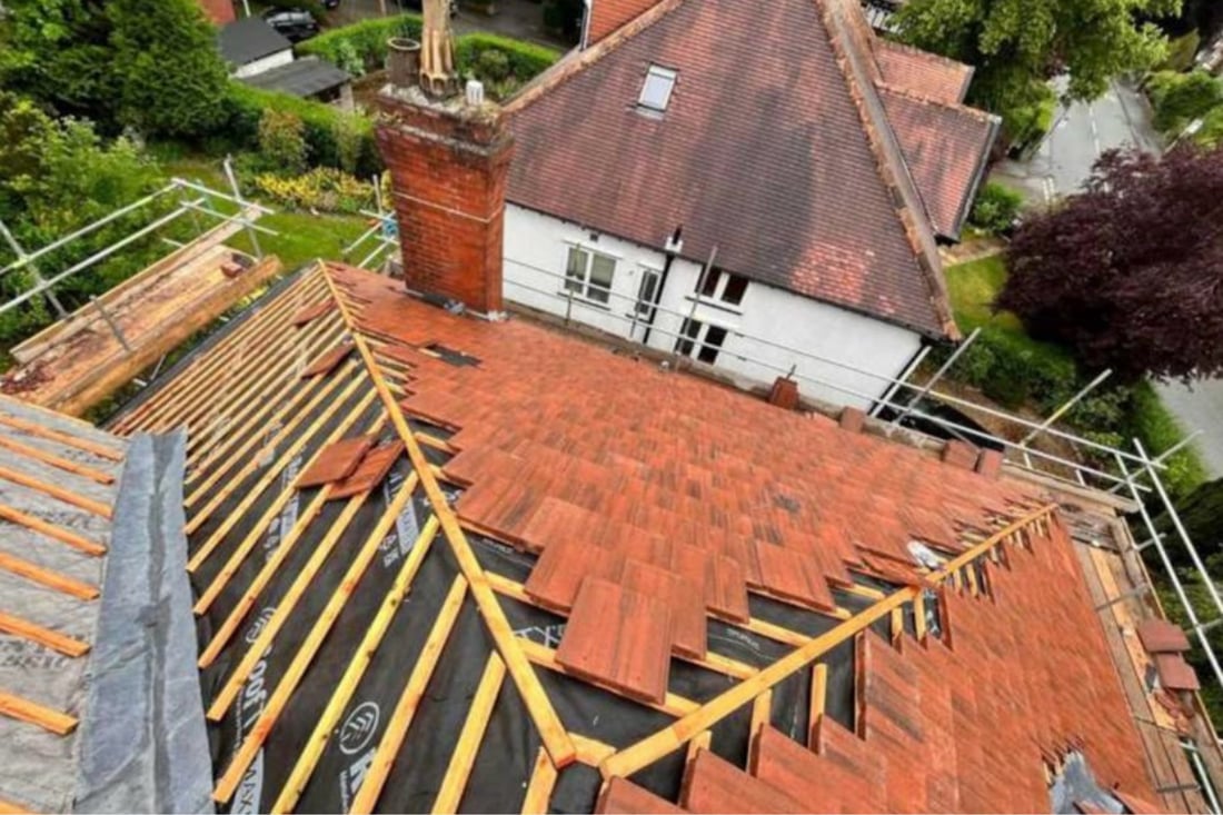 Main header - "Landmark Roofing & Construction LTD "