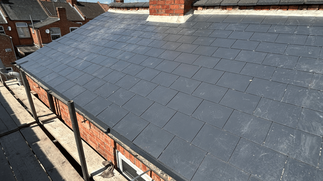 Main header - "Artizan Roofing Services"