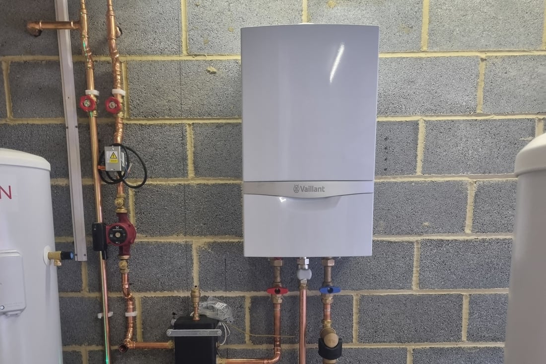 Main header - "J&L Gas & Renewables LTD"