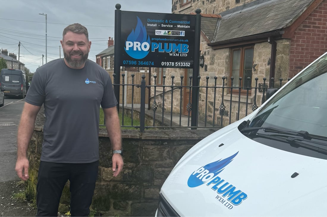 Main header - "Pro Plumb"