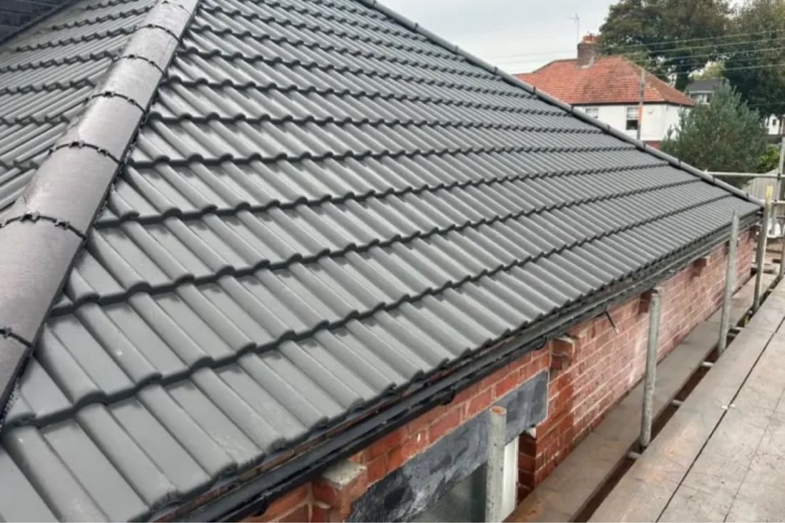 Main header - "In-Line Roofing Solutions"