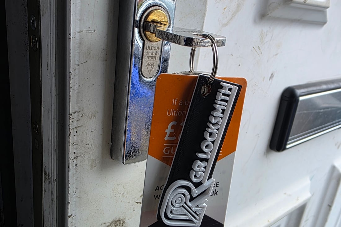 Main header - "GR LOCKSMITH LTD"