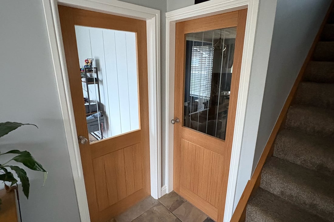 Main header - "Oakbridge Joiner LTD"