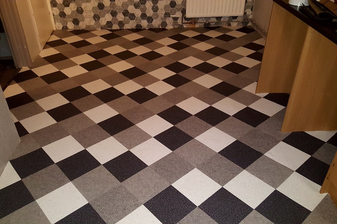 Main header - "KN Carpets "