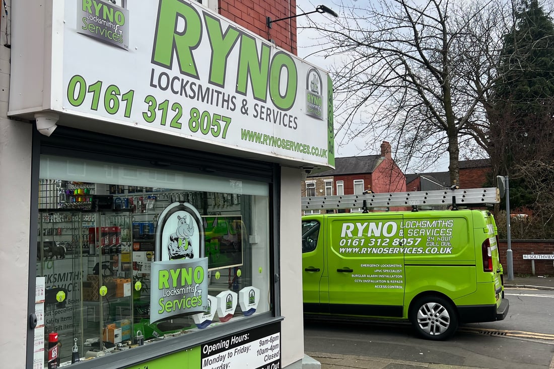 Main header - "Ryno Locksmiths & Services"