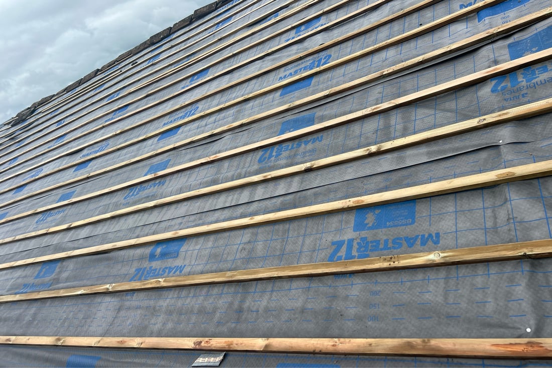 Main header - "KF Roofing & Building"