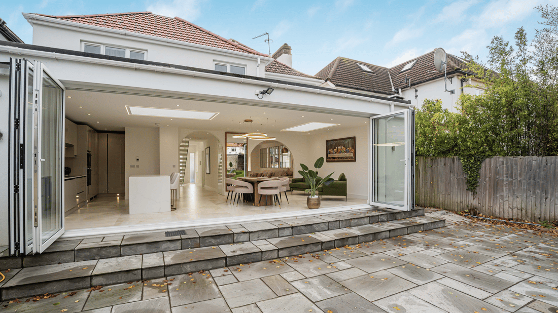 Main header - "Maylands Construction "