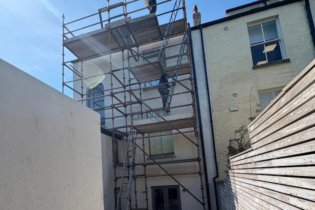 Main header - "Top Tier Roofing LTD"