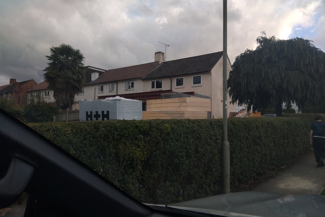 Main header - "SPECIALIZED ROOFING LTD"