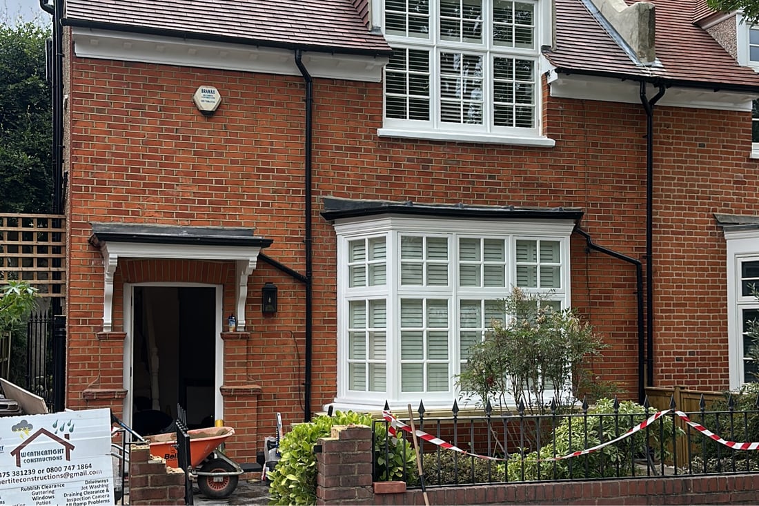 Main header - "Weathertite Constructions"