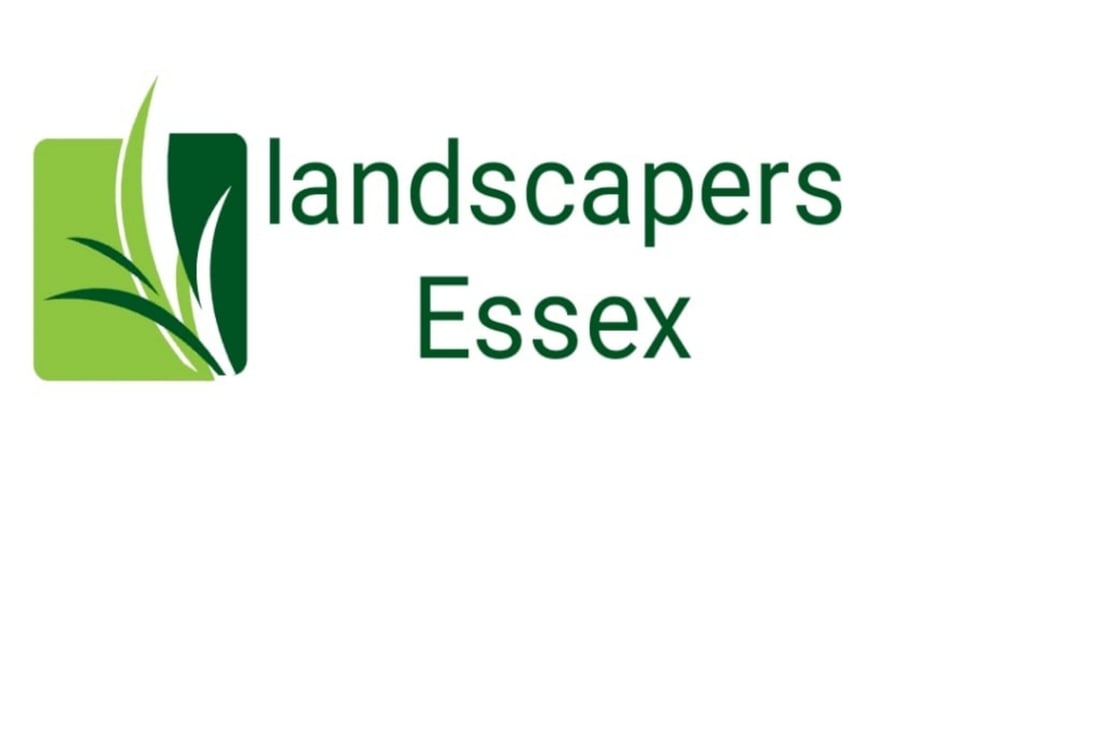 Main header - "LANDSCAPER ESSEX LTD"