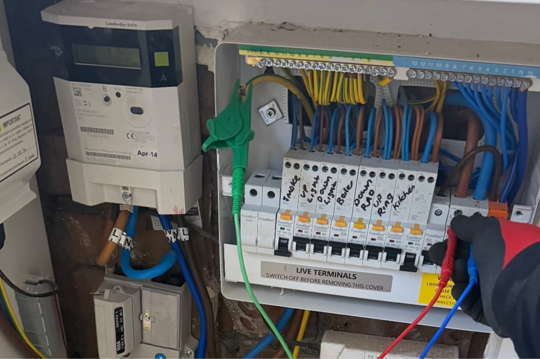 Main header - "Jones Electrical"