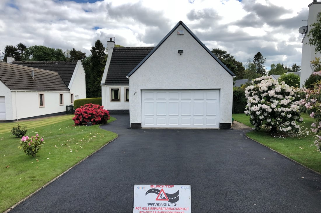 Main header - "BLACKTOP PAVING LTD"