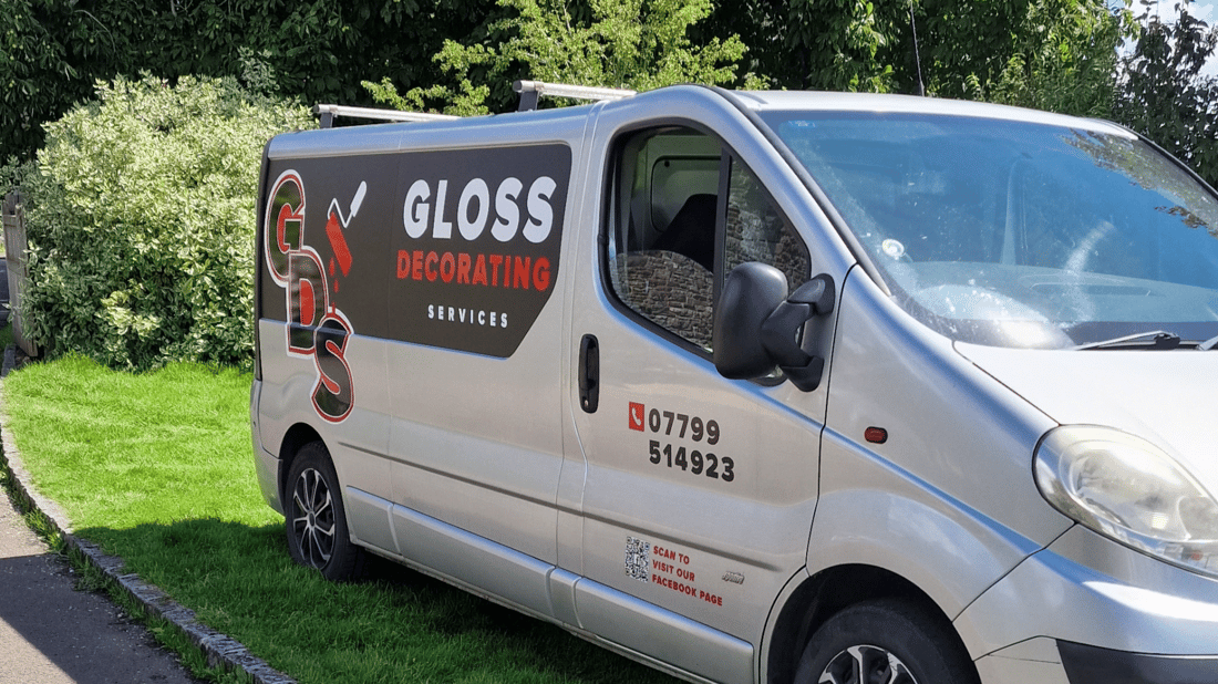 Main header - "Gloss Decorating Services"