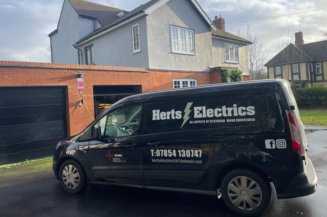 Main header - "Herts Electrics"