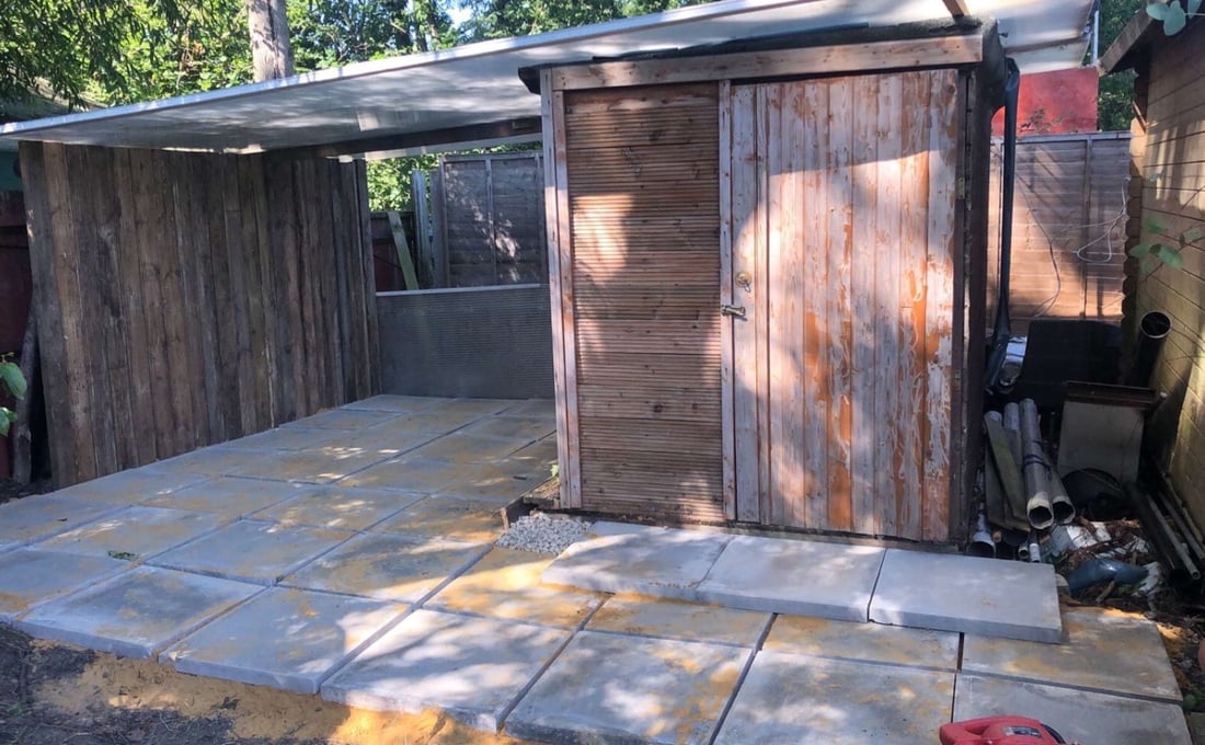 Main header - "squirrel services"