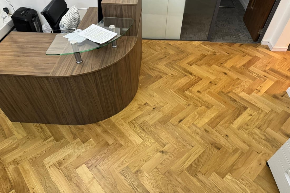 Main header - "BR Construction & Flooring Ltd"