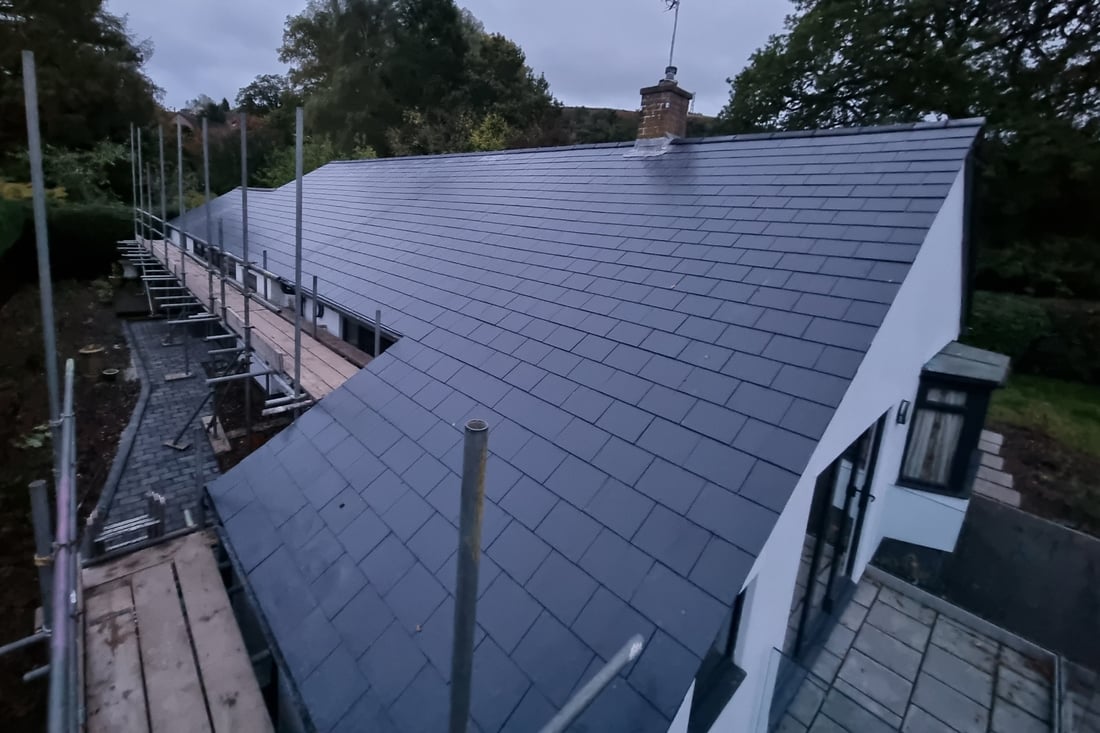 Main header - "Advanced Roofing"