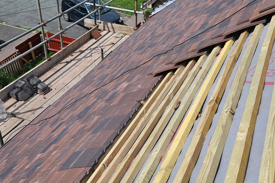 Main header - " KS property maintenance."