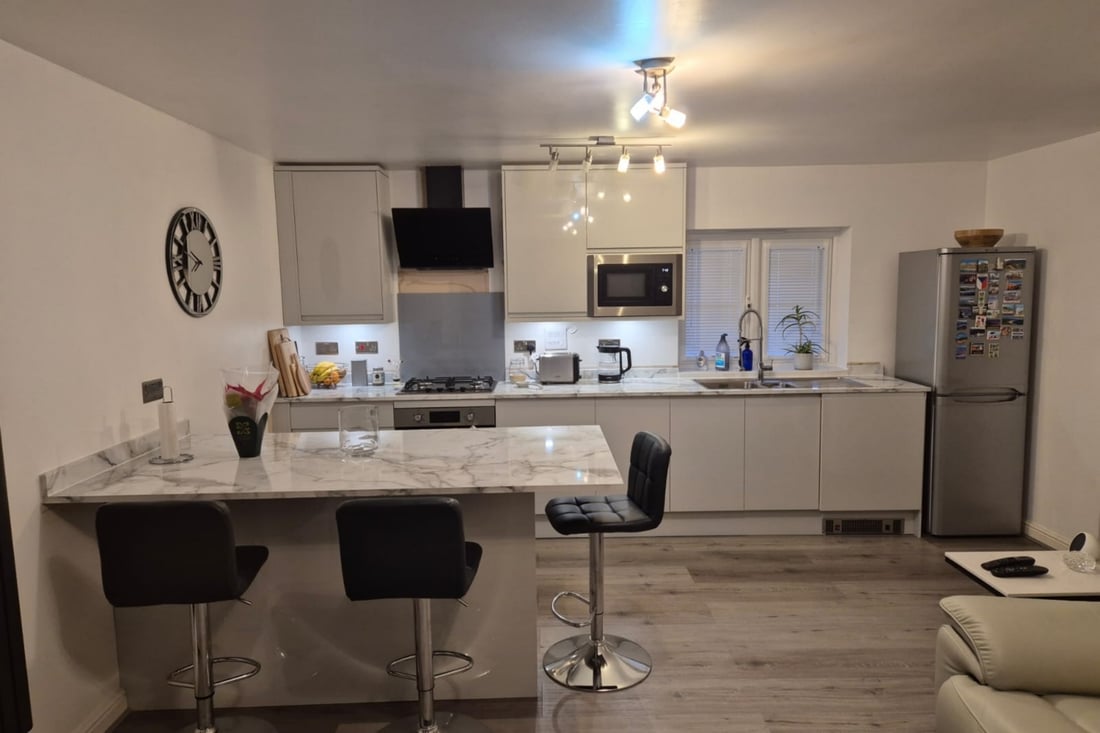 Main header - "Lubossa ART"