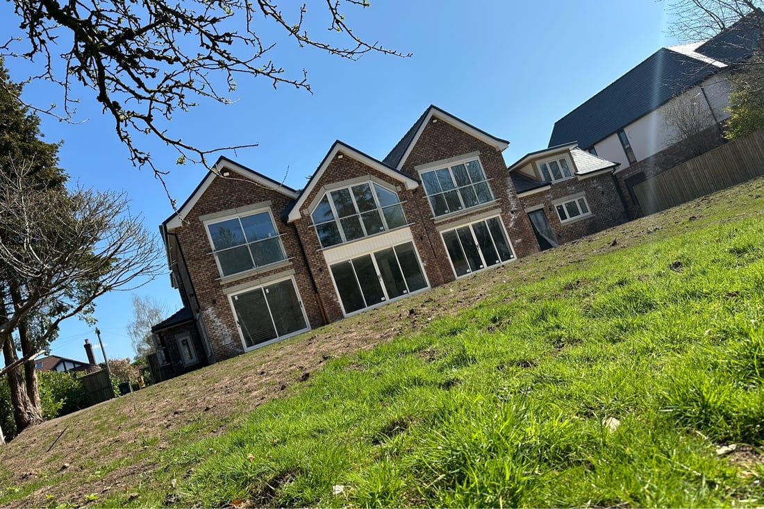 Main header - "W GROUP (NW) LTD"